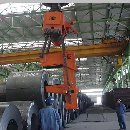 Electric flipping steel coil lifting device